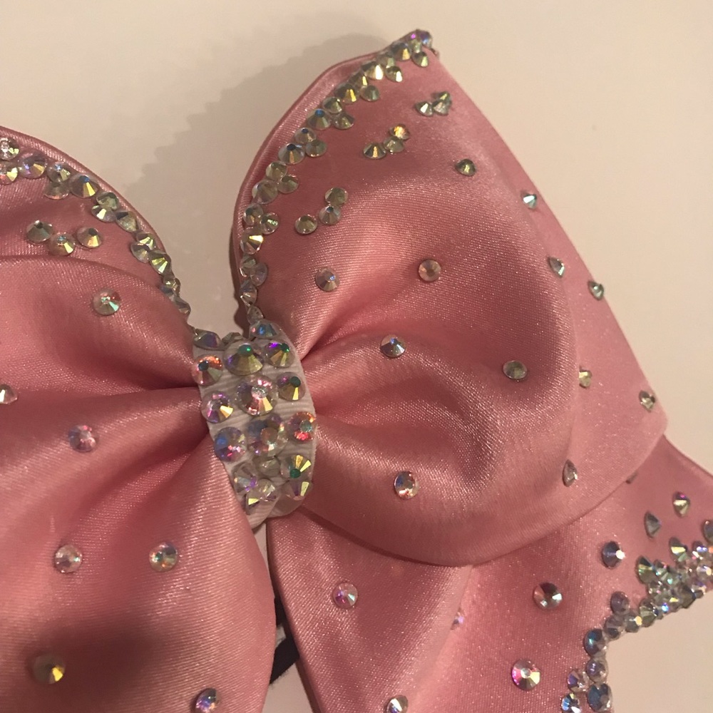 Cheer bow - Picture 2 of 3
